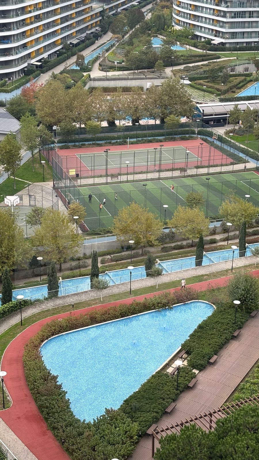 WhatsApp Image 2025-10-14 at 12.08.26 (2)